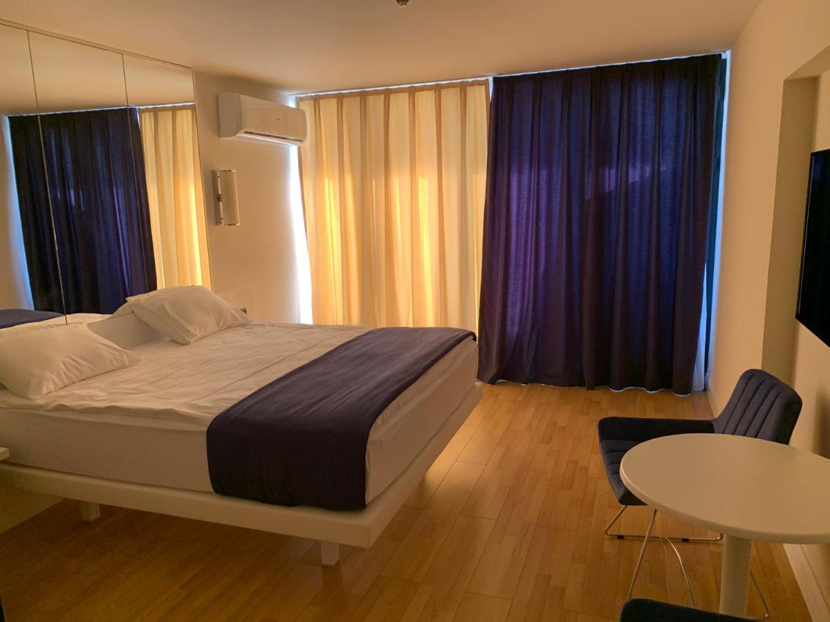 Smart Aparthotel Orbi City Batumi Exterior foto