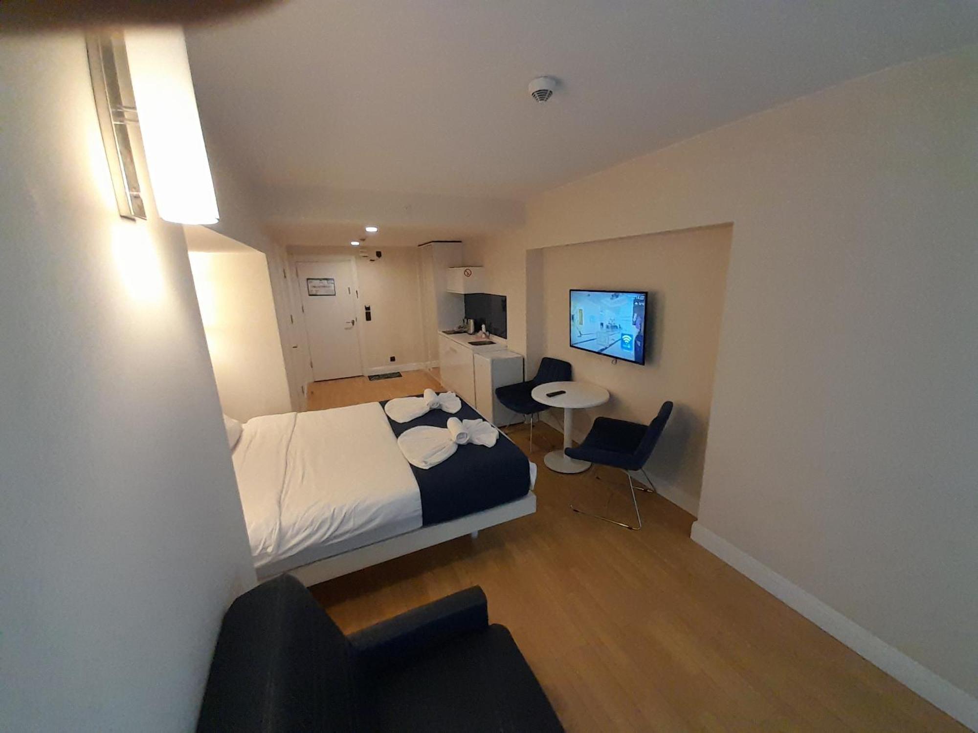 Smart Aparthotel Orbi City Batumi Habitación foto