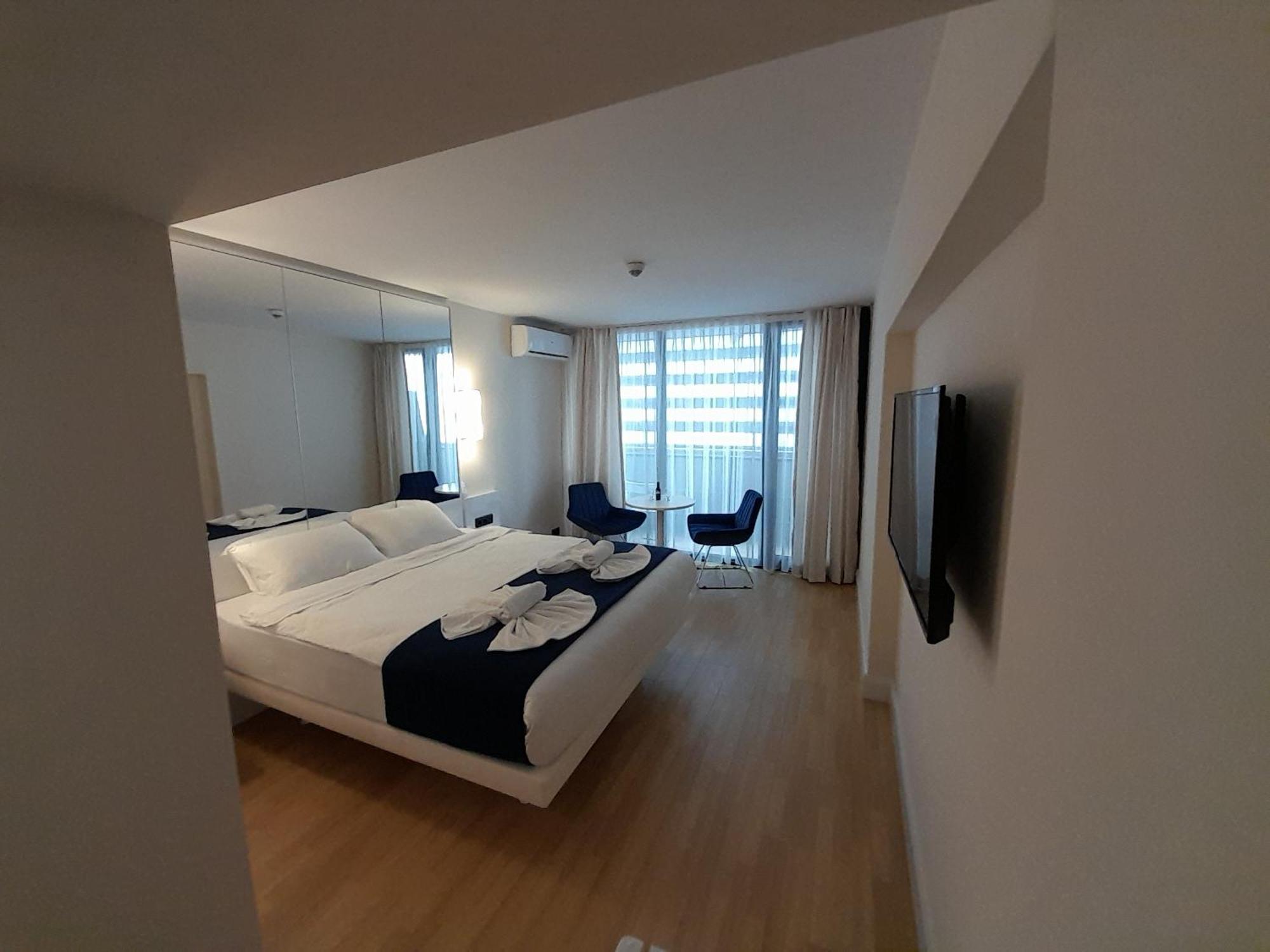 Smart Aparthotel Orbi City Batumi Habitación foto
